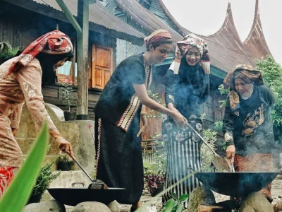 7 Tempat Makan Rendang Terbaik di Padang yang Wajib Dicoba