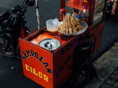 5 Tahu Telur Legendaris Surabaya yang Bikin Kangen