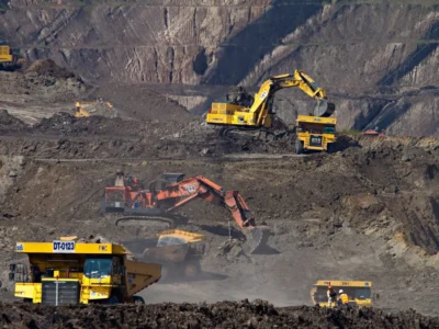 Bentrok Tambang Sinabar Maluku dan Catatan Buat Traveller