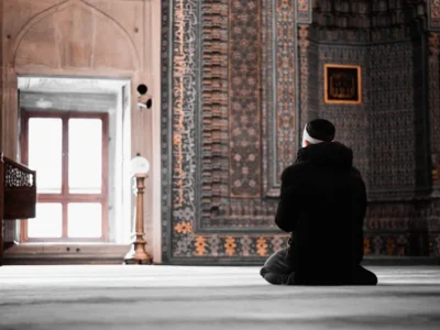 Doa Malam Nisfu Syaban: Bacaan, Makna, dan Waktu Utama