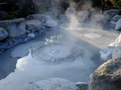 Panduan Pemandian Air Panas di Dieng untuk Menghangatkan Diri