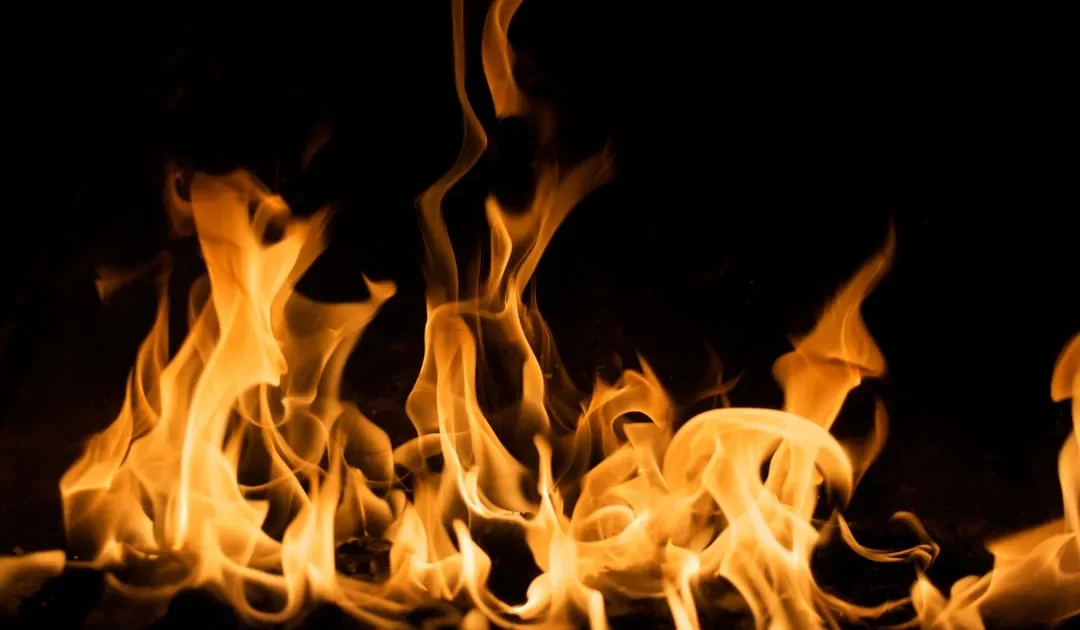 eternal fire - Menjelajah 2 Api Abadi di Jawa Timur yang Bikin Penasaran