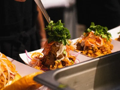 Kubah Kentang Tumbuk dan Lahar Laksa: Comfort Food Naik Kelas