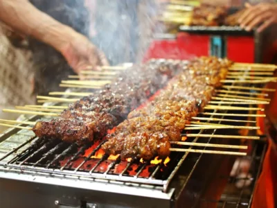 5 Warung Laris dan Bahan Rahasia yang Bikin Nagih